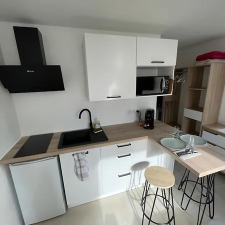 Joli Studio, Idealement Situe!! * Chambery