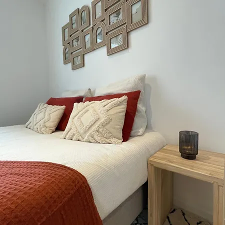 Apartment Joli Studio, Idealement Situe!!